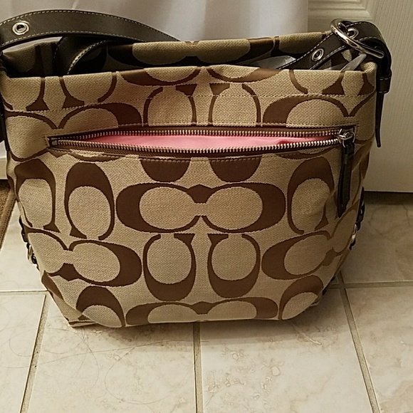 Coach - Picture 2 of 6